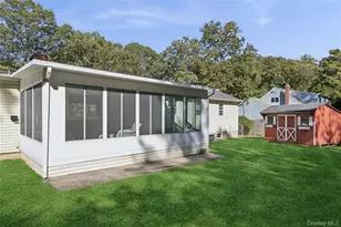 94 Mobrey Ln, Smithtown, NY 11787 - Photo 40