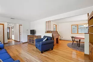 94 Mobrey Ln, Smithtown, NY 11787 - Photo 10