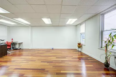 12015 Liberty Avenue #2nd Floor, Richmond Hill, NY 11419 - Photo 14