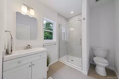 11 Wildwood Road, Ridge, NY 11961 - Photo 12