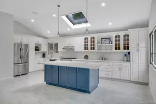 11 Wildwood Rd, Ridge, NY 11961 - Photo 8