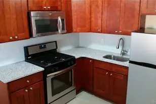 184 Kearney Ave, Bronx, NY 10465 - Photo 6