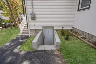 7 Rosedale Rd, Sound Beach, NY 11789 - Photo 6