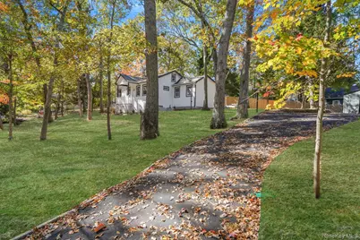 7 Rosedale Road, Sound Beach, NY 11789 - Photo 2