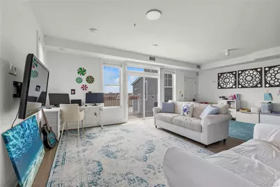 322 Marina Point, East Rockaway, NY 11518 - Photo 4