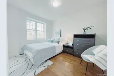 141-15 Cherry Avenue #5D, Flushing, NY 11355 - Photo 4