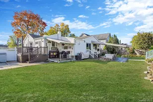 430 14th St, West Babylon, NY 11704 - Photo 10