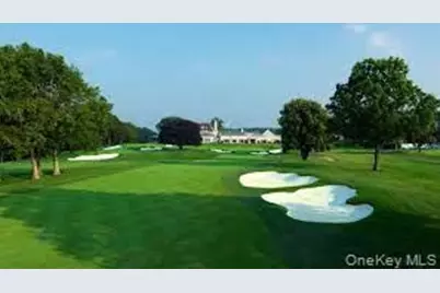 7 Robbins Lane, Great Neck, NY 11020 - Photo 38