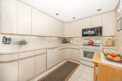 349 Lido Parkway, Lindenhurst, NY 11757 - Photo 8