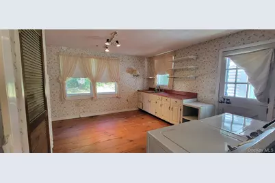 22 Washington Avenue, Highland, NY 12528 - Photo 22