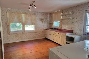 22 Washington Ave, Highland, NY 12528 - Photo 22