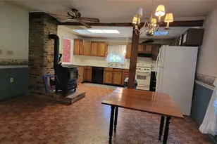 22 Washington Ave, Highland, NY 12528 - Photo 14