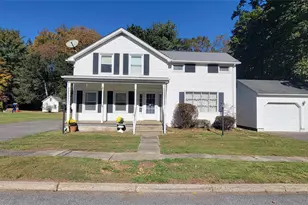 22 Washington Ave, Highland, NY 12528 - Photo 2