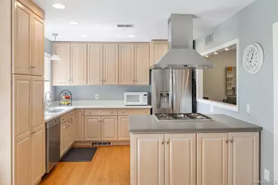 21 Van Orden Avenue, Suffern, NY 10901 - Photo 12