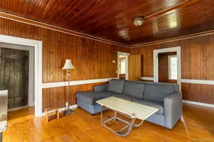 19450 Main Rd, Mattituck, NY 11952 - Photo 6