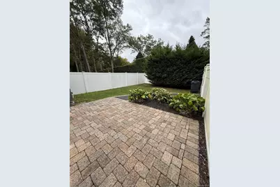 38 Chelsea Drive, Mount Sinai, NY 11766 - Photo 4