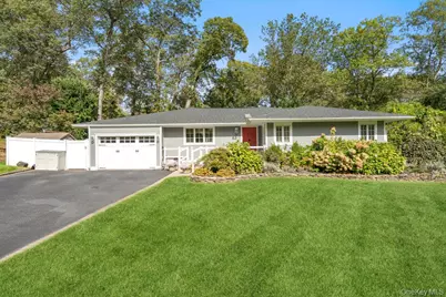 63 Ridge Drive, Plainview, NY 11803 - Photo 2