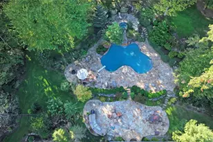 191 Cherry Ln, Airmont, NY 10952 - Photo 6