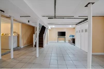 1067 Atlantic Avenue, Baldwin, NY 11510 - Photo 18