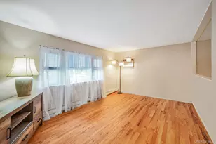 23 Holiday Park Dr, Centereach, NY 11720 - Photo 6