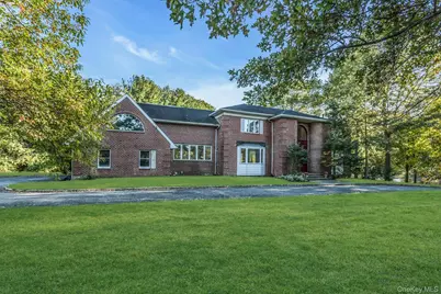 21 Overbrooke Lane, Upper Brookville, NY 11545 - Photo 2