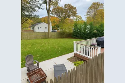 6 Maple Road, Rocky Point, NY 11778 - Photo 4