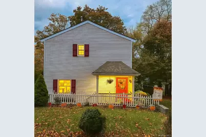 6 Maple Road, Rocky Point, NY 11778 - Photo 2