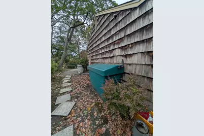 57 Hiawatha Drive, Brightwaters, NY 11718 - Photo 22