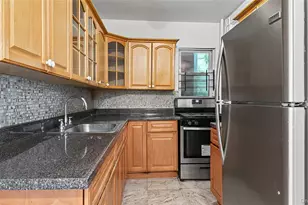 39 Victor St, Yonkers, NY 10701 - Photo 12