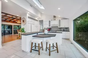 30 Fox Hollow Ridings Rd, Northport, NY 11768 - Photo 14