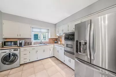 14632 Willets Point Boulevard, Whitestone, NY 11357 - Photo 24