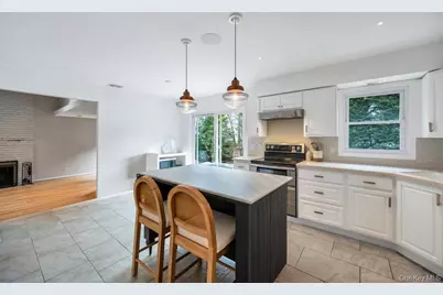 8 Lovell Road, Hampton Bays, NY 11946 - Photo 12