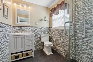 14 Bell Ct, Bellmore, NY 11710 - Photo 8