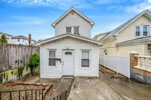 130-15 129th St, Ozone Park, NY 11420 - Photo 2