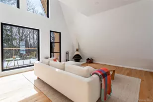 9 Mountain Ln, Napanoch, NY 12458 - Photo 12