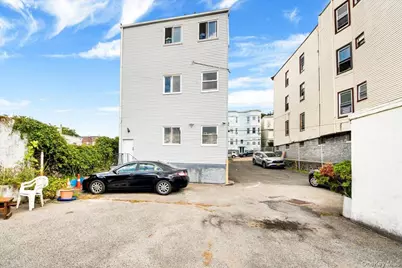 131 Beech Street, Yonkers, NY 10701 - Photo 32