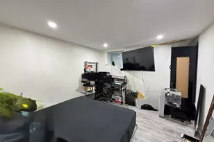 58-23 192nd St, Fresh Meadows, NY 11365 - Photo 10