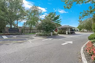 2 Lime Tree Dr, Manorville, NY 11949 - Photo 32