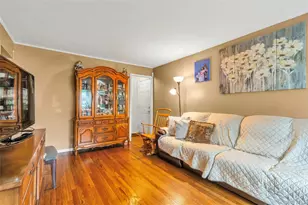 54 E 15th St, Huntington Station, NY 11746 - Photo 8