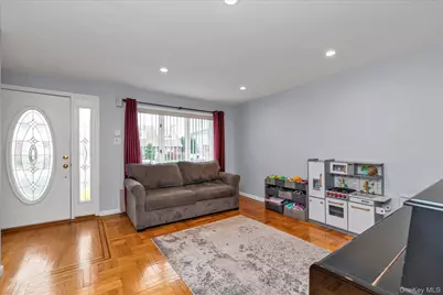 865 Third Avenue, Franklin Square, NY 11010 - Photo 4
