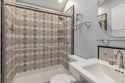 865 Third Avenue, Franklin Square, NY 11010 - Photo 16