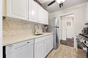 667 Pelham Rd Rd, New Rochelle, NY 10805 - Photo 10