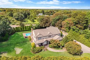 32A Vail Ave, East Quogue, NY 11942 - Photo 2