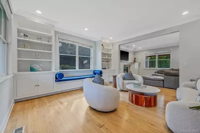 32A Vail Avenue, East Quogue, NY 11942 - Photo 2