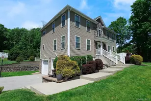 94 Robinson Ln, Wappingers Falls, NY 12590 - Photo 4