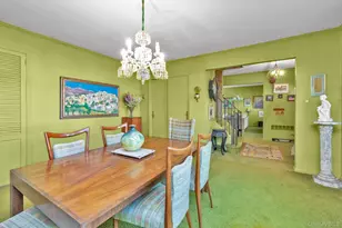 350 Paul Pl, West Hempstead, NY 11552 - Photo 6