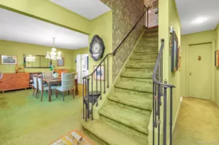 350 Paul Pl, West Hempstead, NY 11552 - Photo 2