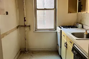 67-66 108th St, Forest Hills, NY 11375 - Photo 2