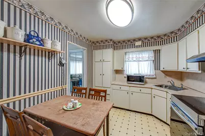 15 Major Road, Massapequa, NY 11758 - Photo 10