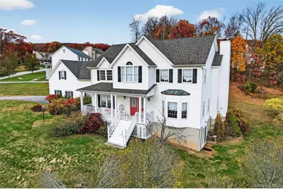 8 Alloway Crescent, Highland Mills, NY 10930 - Photo 2